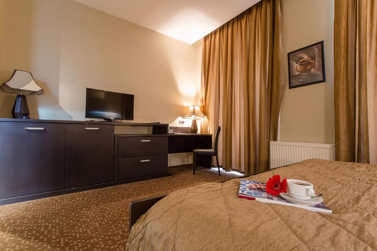 Austin Hotel 巴库 外观 照片