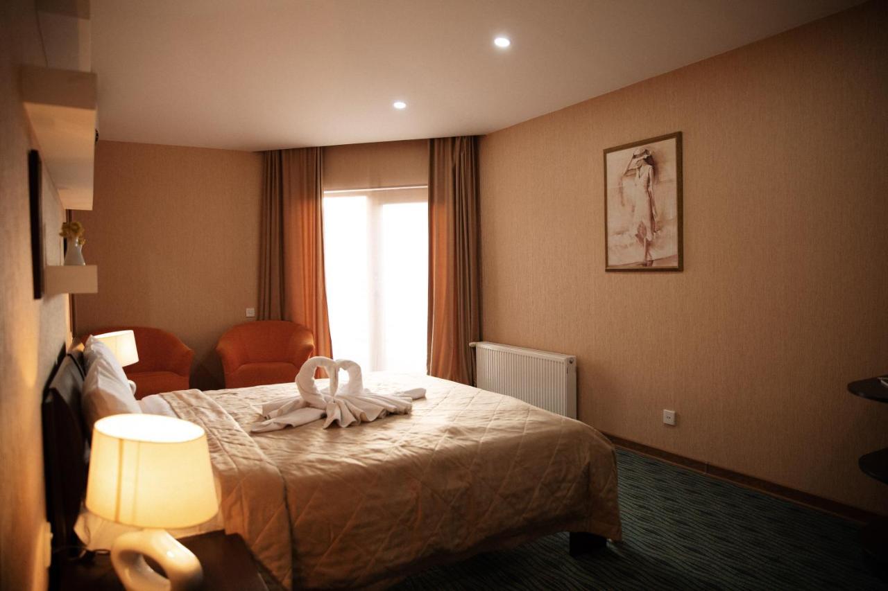 Austin Hotel 巴库 外观 照片
