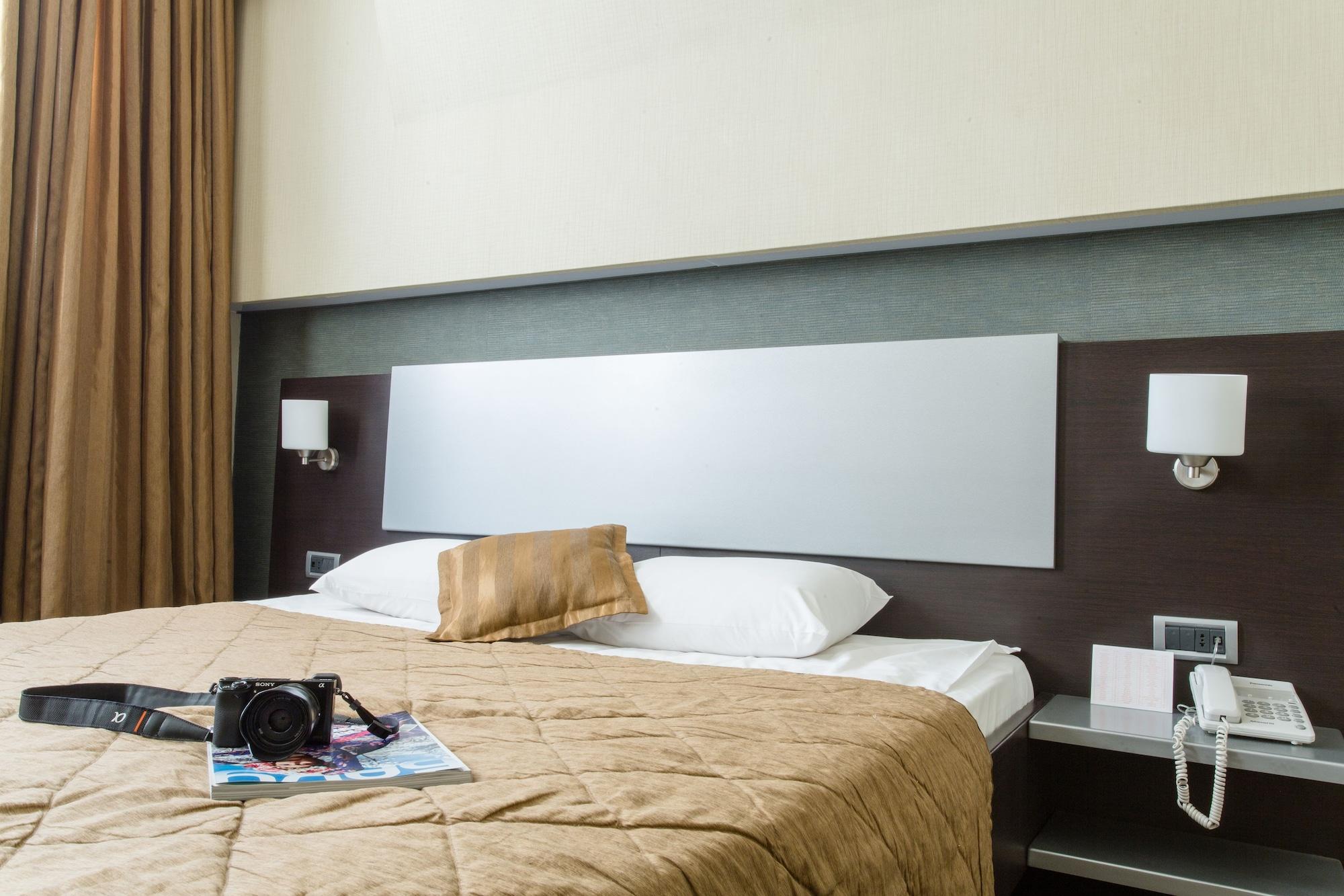 Austin Hotel 巴库 外观 照片